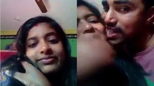 Desi couple indulges in passionate kissing