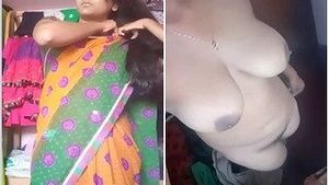 Hot Indian babe strips down and flaunts her boobs and pussy