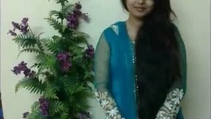 Bengali college girl's MMS collection