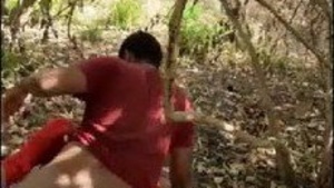 Bhabi's outdoor sex with lover in risky location
