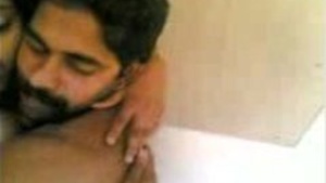 Indian couple's steamy sex video in Hindi