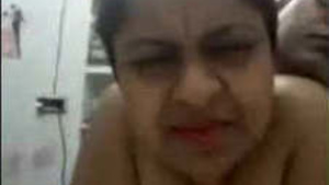 Paki aunty and uncle enjoy steamy sex in public