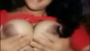 Asami's aunt with big breasts in steamy video