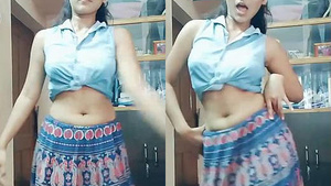 Watch a hot Indian girl seductively dance in this steamy video