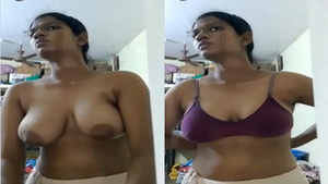 Tamil amateur girl reveals her big boobs in exclusive video