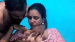 Desi sex tube video of a teacher and contractor having sex
