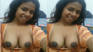 Indian girl flaunts her big boobs and shaved pussy in exclusive video