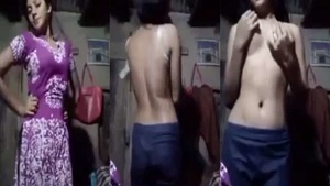 Bangladeshi girl in action: A steamy video