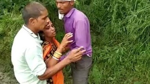 Desi couple gets wild in outdoor fuck session