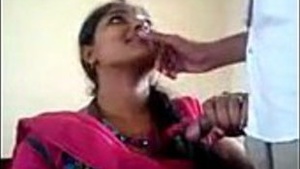 Desi secretary's first blowjob with a boss in the office