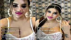 Enjoy a steamy webcam show with Rivika Mani