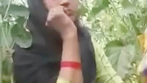 Desi village bhabi gets naughty outside