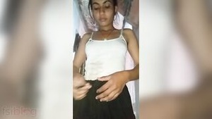 Amateur Indian girl flaunts her perfect boobs in a selfie video