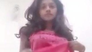 Indian college girl Aishu in a nude selfie video