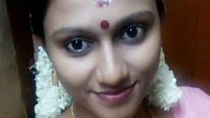 Kerala girl Kottayam shares nude selfie online