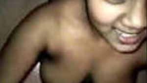 Hot mallu babe gives a blowjob to her boyfriend