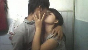 Indonesian teenager gets pleasure in bed