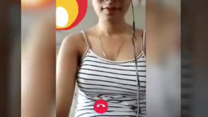 Desi military officer pleasures herself for her boyfriend in video call