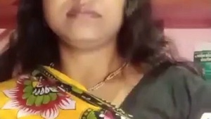 Bhabhi makes a homemade video for her lover