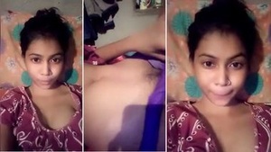 Young Indian girl takes naughty selfie and shares it on MMS