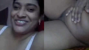 Indian aunty reveals her intimate secrets in video call