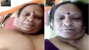 Mature Indian Aunty bares her body in exclusive video