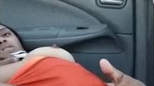 Indian GF's car ride date turns into a steamy video