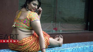 Desi curvy wife's sizzling photoshoot in a village