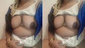 Voluptuous Indian babe flaunts her big tits and wet pussy