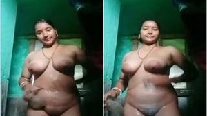 Amateur Indian couple enjoys bathing and talking in exclusive video