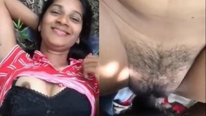 Desi girl enjoys outdoor sex in public MMS video
