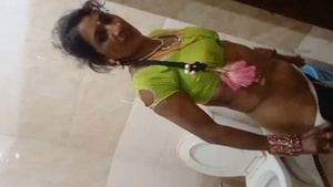 Punjabi desi Aunty gets fucked in a hotel room