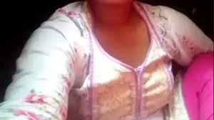 Gorgeous rural Indian woman demonstrates masturbation techniques