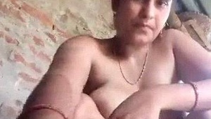 Desi girl's nude selfie turns into bloody chowder