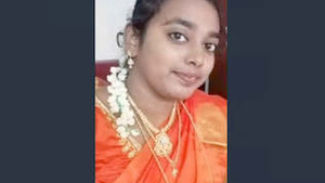 Tamil girl flaunts her boobs and pussy on Vk