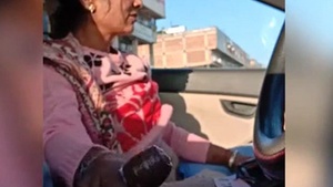 Randi's car talk in clear Hindi with no editing