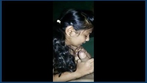Indian GF delivers a stunning blowjob in HD video