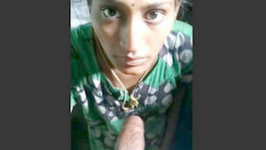 Indian bhabhi gives herself a handjob and cums on her breasts